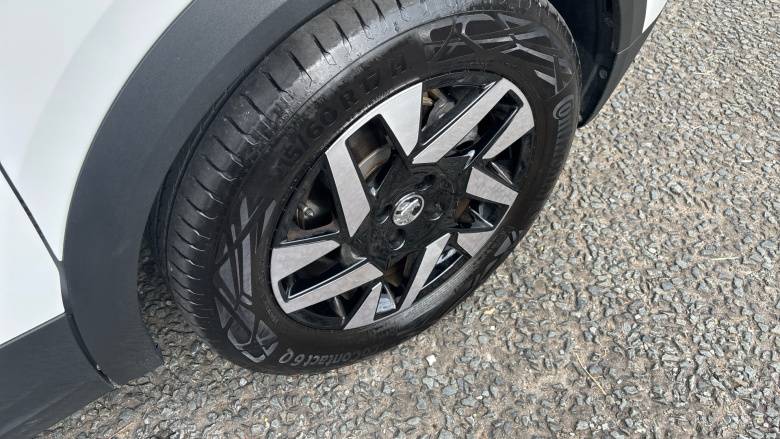 Vauxhall Mokka 100kW Design 50kWh 5dr Auto Electric Hatchback